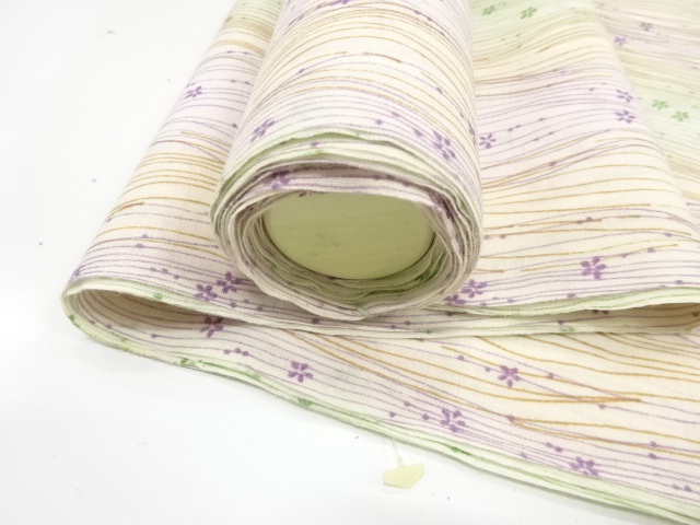  アンティーク　よろけ縞に小花模様　長襦袢地反物